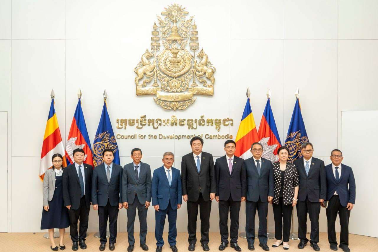 ជំនួបពិភាក្សាការងារជាមួយគណៈប្រតិភូទីក្រុងអ៊ូស៊ី ខេត្តជាំងស៊ូ សាធារណរដ្ឋប្រជាមានិតចិន